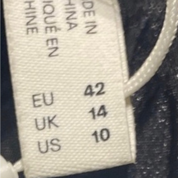 YAS Black Top Textured Floral Top 10 - Picture 12 of 13